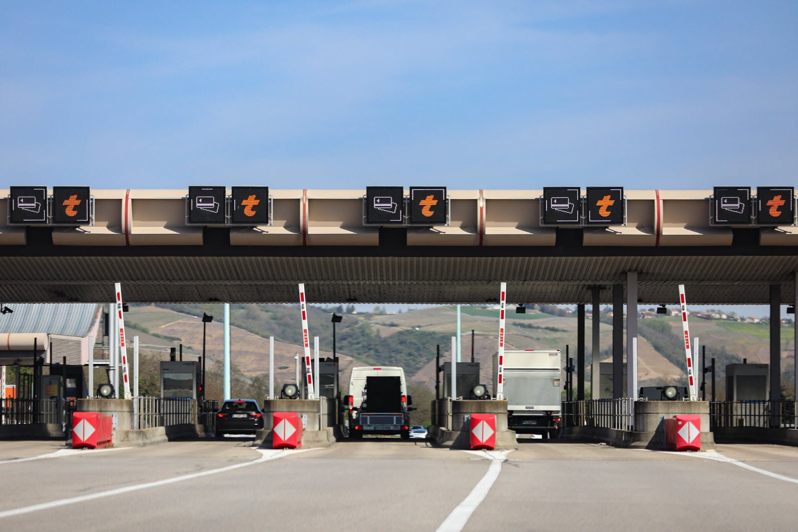 péage cette nouvelle arnaque est redoutable, des milliers d’automobilistes déjà victimes « ils ont vidé mon compte en banque »