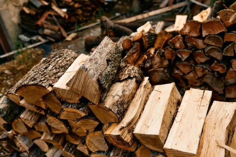 Cest Officiel Depuis Le 1er Janvier 2026 Le Chauffage Au Bois Est Desormais Strictement Interdit Dans Ces 297 Communes Les Foyers Concernes