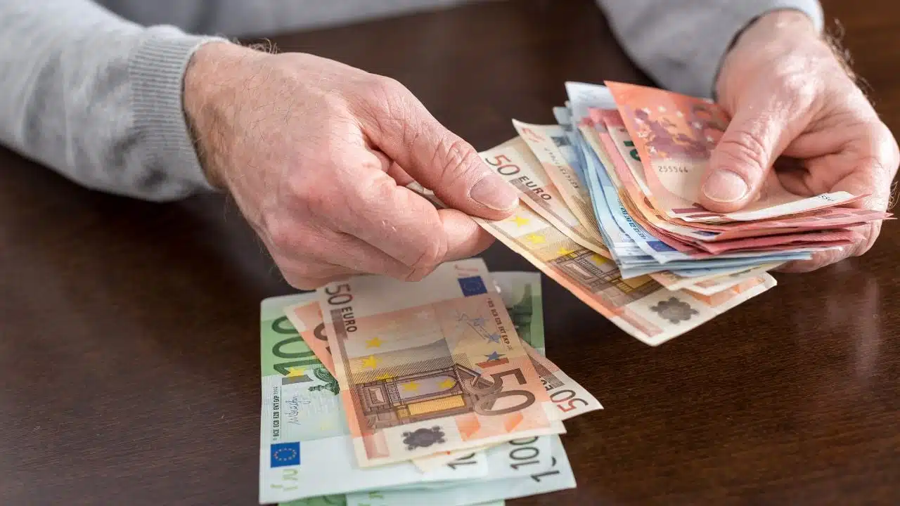 « Je vis en France mais j’ai travaillé en Suisse toute ma vie, voici combien je touche de retraite aujourd’hui »