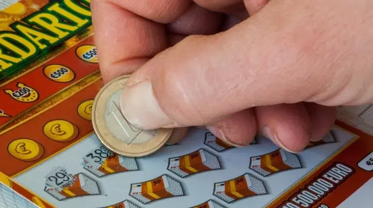 Voici Le Jeu De Grattage Le Plus Rentable Cest Ce Ticket Que Vous Devez Gratter En Priorite